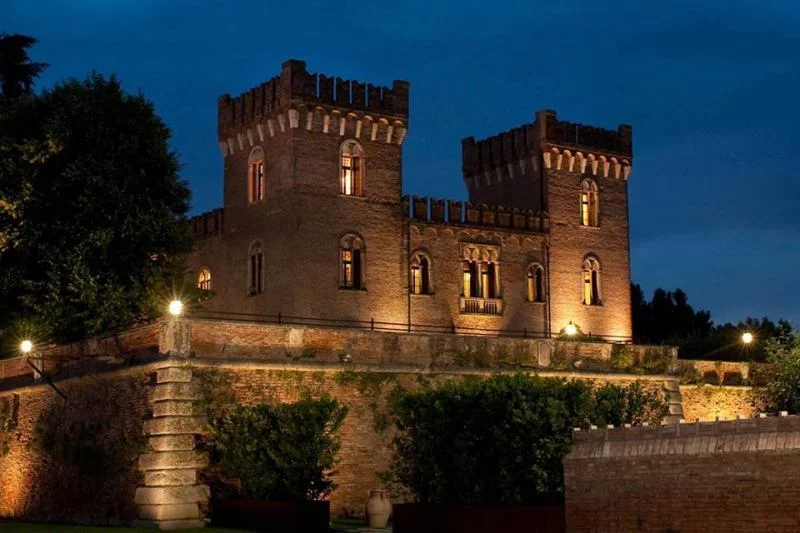 Visita e degustazione al Castello Bevilacqua 2016